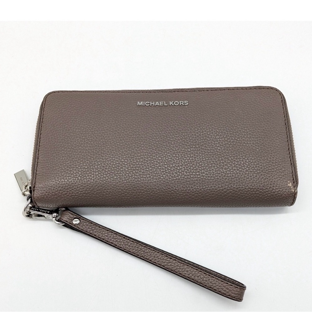 Michael Kors Cream Zip-Around Wallet